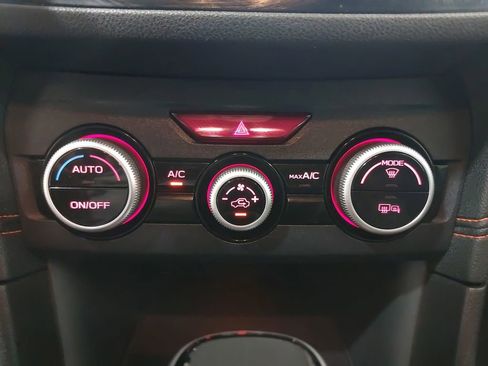 Used 2022 Subaru Crosstrek 2.0i Premium w/ Moonroof Package image 20