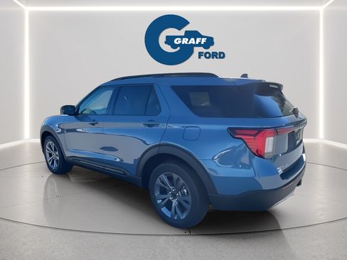 New 2026 Ford Explorer Active w/ Active Comfort Package AWD/4WD image 4