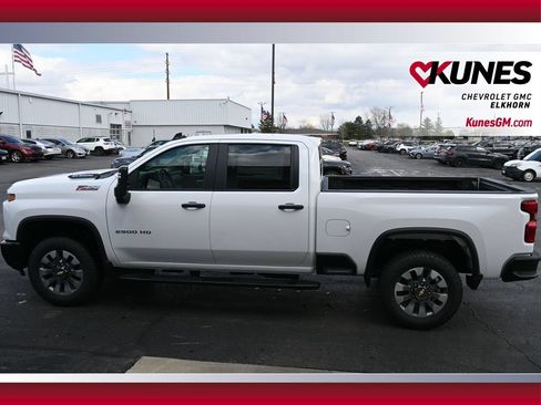 New 2026 Chevrolet Silverado 2500 Custom w/ Custom Value Package AWD/4WD image 8