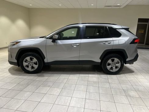 Used 2025 Toyota RAV4 XLE FWD image 2