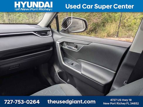 Used 2023 Toyota RAV4 XLE w/ Convenience Package image 22