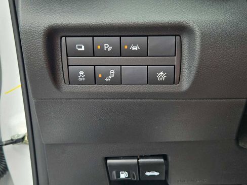 Used 2025 Nissan Kicks Play S FWD image 21