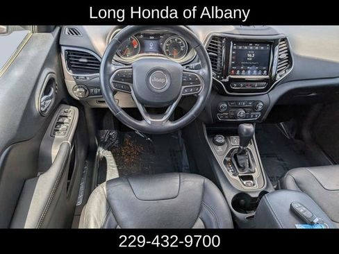 Used 2020 Jeep Cherokee Limited w/ Technology Group AWD/4WD image 21