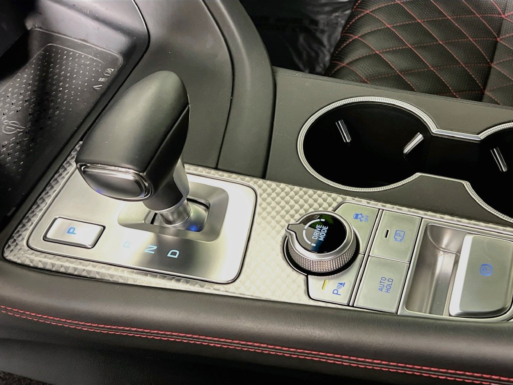 Used 2022 Genesis G70 3.3T RWD image 21