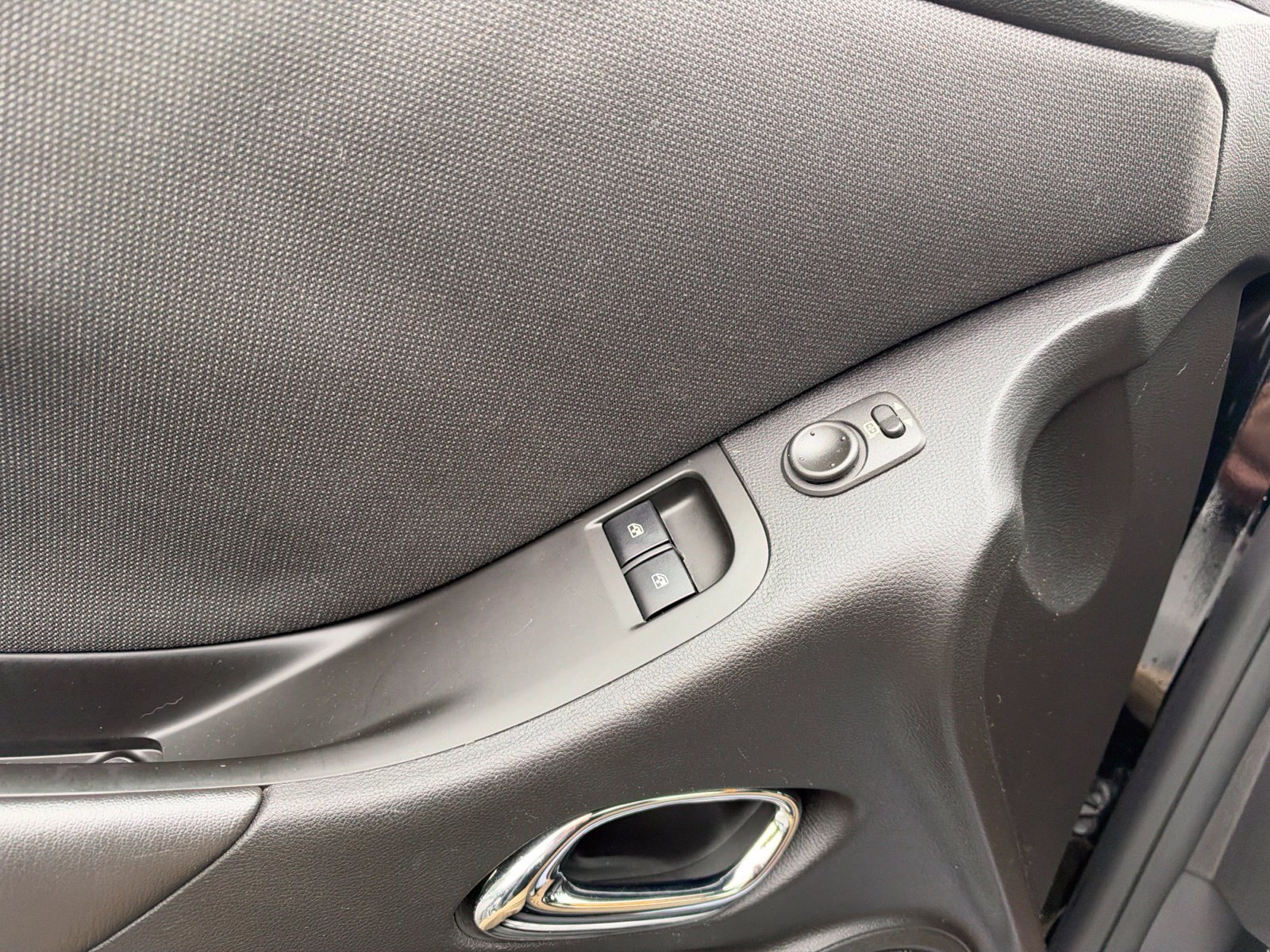Used 2010 Chevrolet Camaro SS w/ LPO, Ground Effects Package RWD image 18
