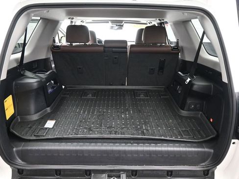 Used 2023 Toyota 4Runner Limited AWD/4WD image 22