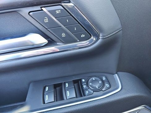 Used 2024 GMC Sierra 2500 Denali w/ Technology Package image 16