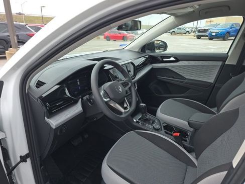 Used 2022 Volkswagen Taos S image 10