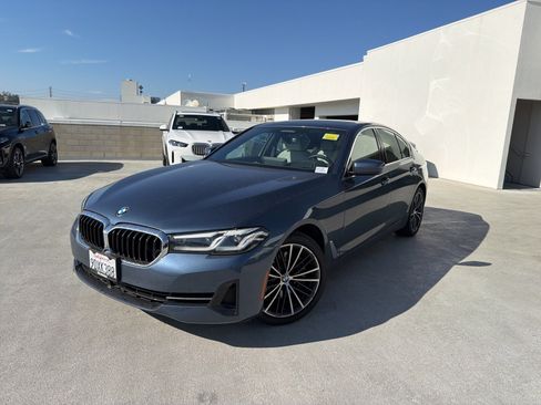 Certified 2023 BMW 540i w/ Premium Package image 3