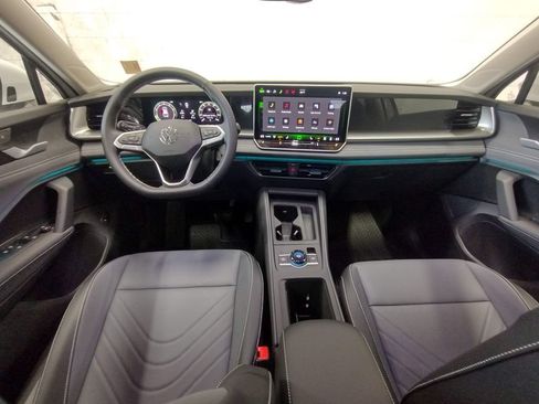 New 2026 Volkswagen Tiguan SE AWD/4WD image 35