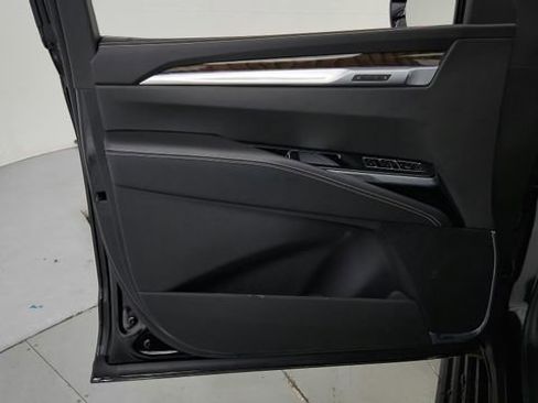 Certified 2026 Cadillac Escalade ESV Platinum Sport image 11