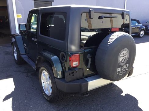 Used 2011 Jeep Wrangler Sahara w/ Dual Top Group AWD/4WD image 2