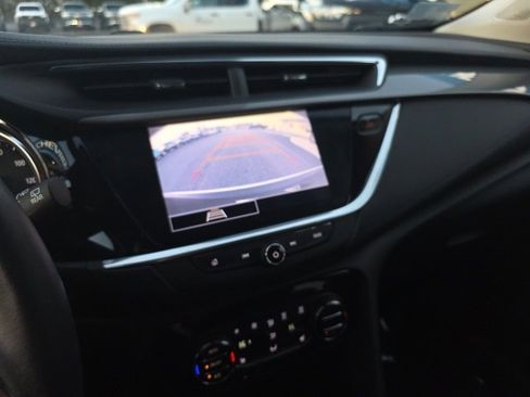 Used 2023 Buick Encore GX Select image 17