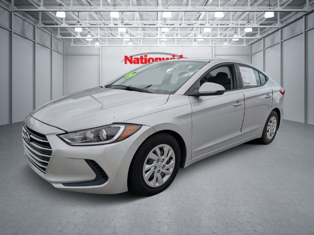 Used 2017 Hyundai Elantra SE FWD image 1