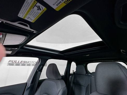 Used 2026 Subaru Forester Premium AWD/4WD image 21