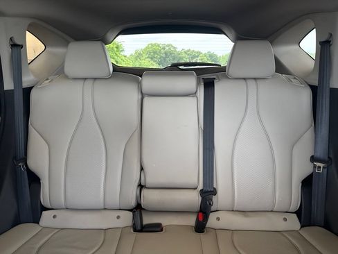 Used 2025 Acura RDX SH-AWD w/ Technology Package image 25