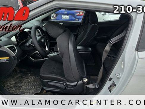 Used 2013 Hyundai Veloster RE:MIX Edition FWD image 24
