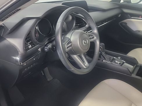 Used 2023 MAZDA MAZDA3 s FWD image 17