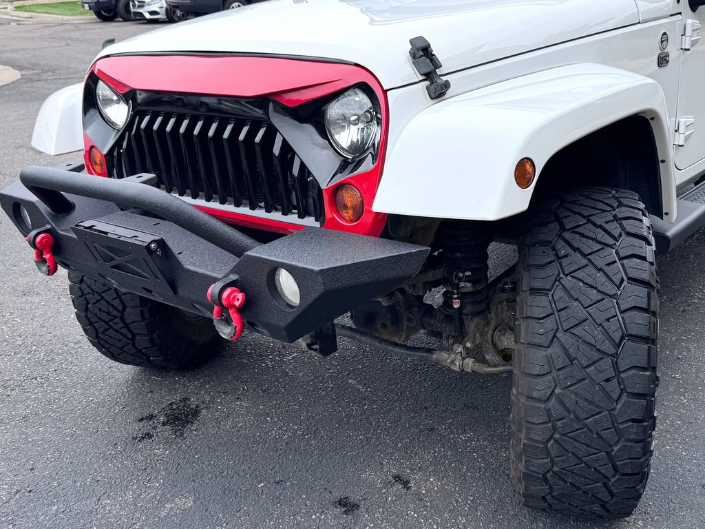 Used 2012 Jeep Wrangler Unlimited Sahara w/ Connectivity Group AWD/4WD image 5