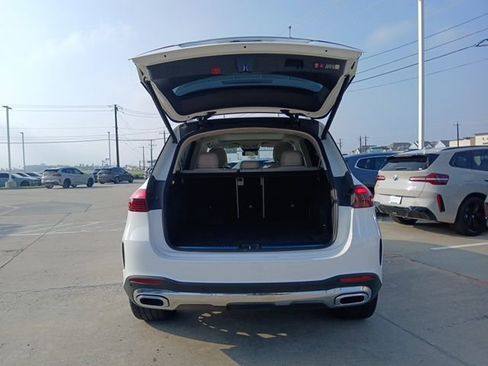 Used 2025 Mercedes-Benz GLE 450e GLE 450e 4MATIC image 9