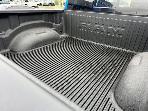 Used 2023 RAM 1500 Laramie AWD/4WD image 6
