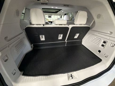 New 2026 Buick Enclave Avenir w/ Super Cruise Package AWD/4WD image 26