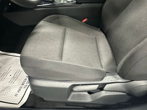 Used 2025 Toyota Camry LE image 13