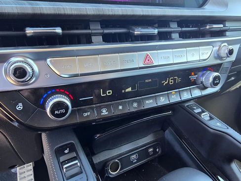 Used 2024 Kia Telluride SX w/ Towing Package AWD/4WD image 20