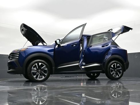 New 2026 Nissan Kicks SV w/ SV Premium Package image 35