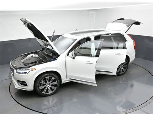 Used 2024 Volvo XC90 B6 Plus w/ Protection Package Premier image 52