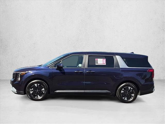 Used 2026 Kia Carnival LXS FWD image 9
