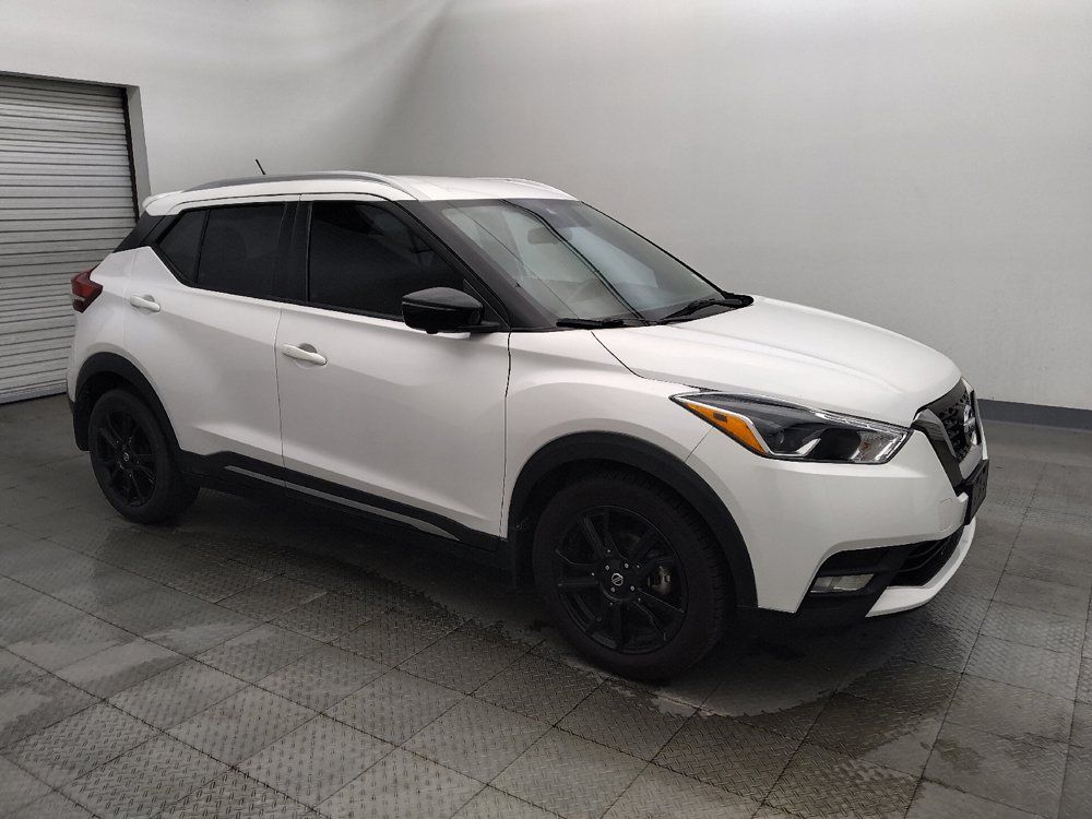 Used 2020 Nissan Kicks SR FWD image 11