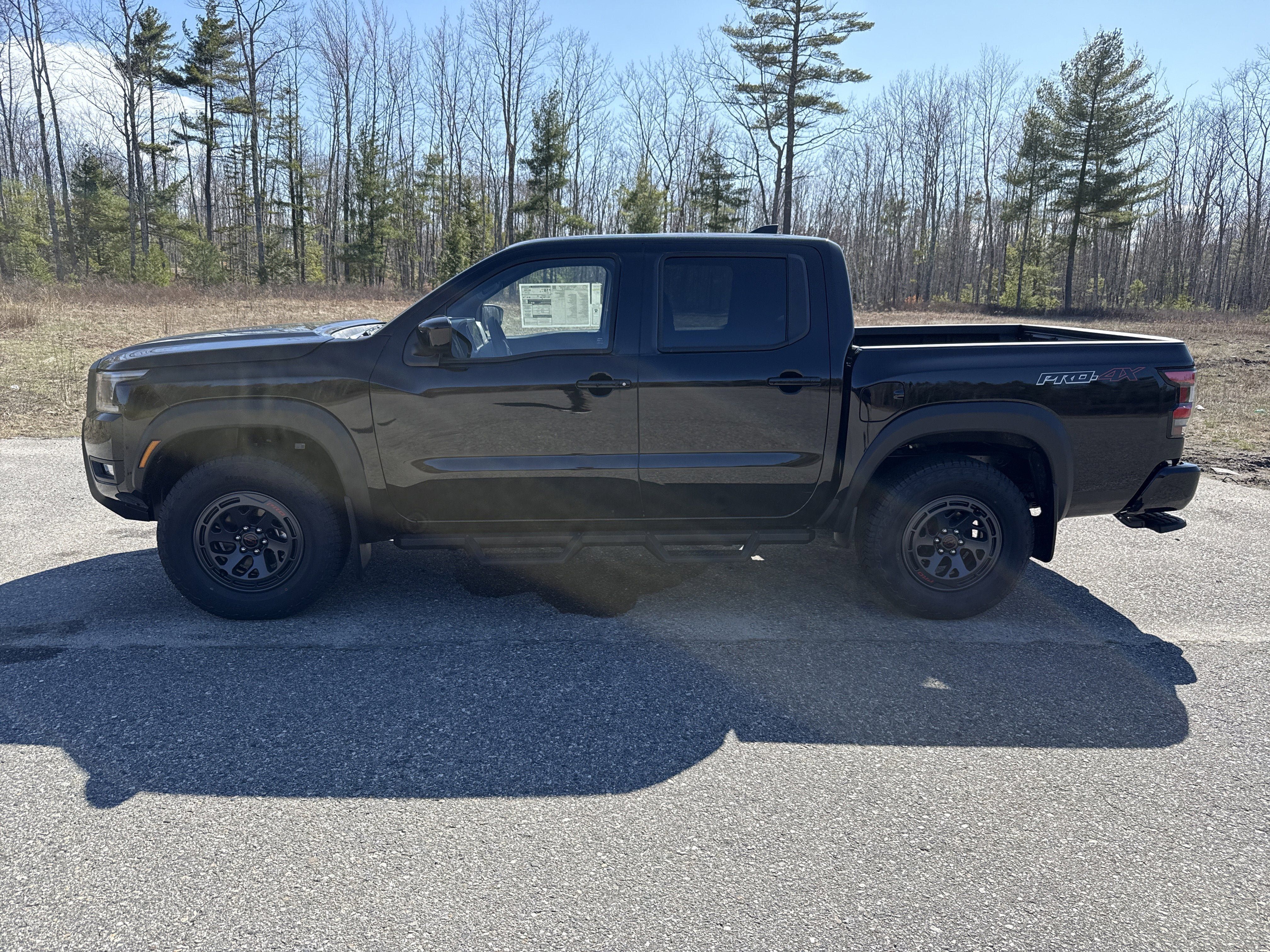 New 2026 Nissan Frontier PRO-4X w/ Tow Package AWD/4WD image 2