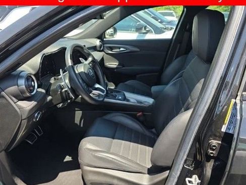 Used 2024 Alfa Romeo Tonale Veloce w/ Active Assist Package AWD/4WD image 3