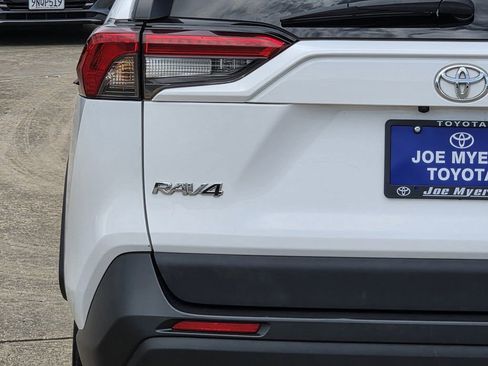Used 2024 Toyota RAV4 XLE FWD image 10