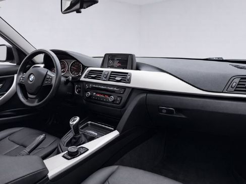 Used 2013 BMW 320i 320i Sedan image 37