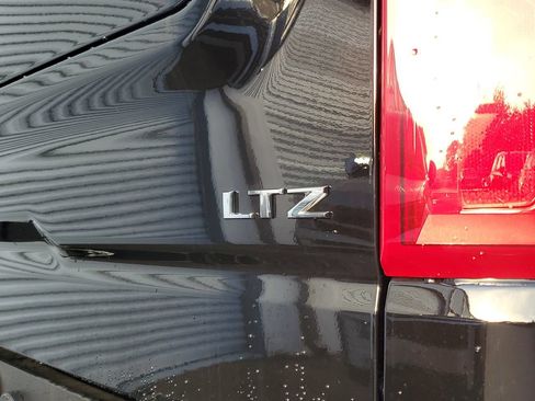 Used 2026 Chevrolet Silverado 1500 LTZ w/ LTZ Premium Package AWD/4WD image 8