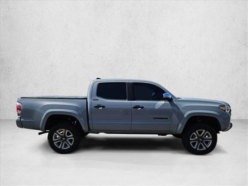 Used 2019 Toyota Tacoma Limited AWD/4WD image 4