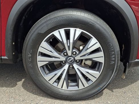 Used 2023 Nissan Rogue SV AWD/4WD image 8