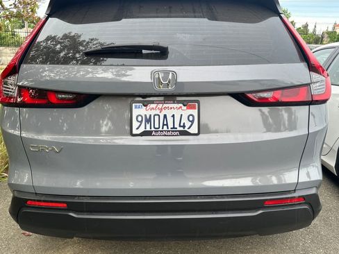 Used 2024 Honda CR-V LX image 16