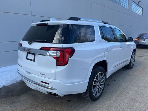Used 2023 GMC Acadia Denali image 5