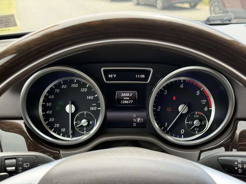 Used 2014 Mercedes-Benz GL 350 BlueTEC 4MATIC image 11