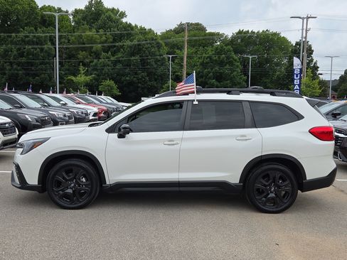 Used 2023 Subaru Ascent Onyx Edition Limited AWD/4WD image 6