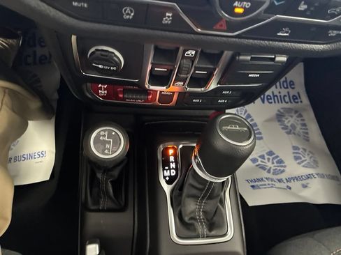 New 2026 Jeep Gladiator Sport AWD/4WD image 44