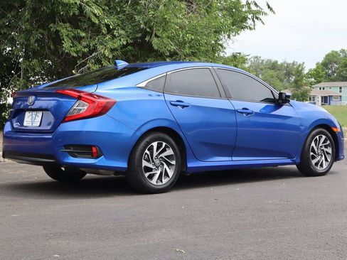 Used 2018 Honda Civic EX image 5