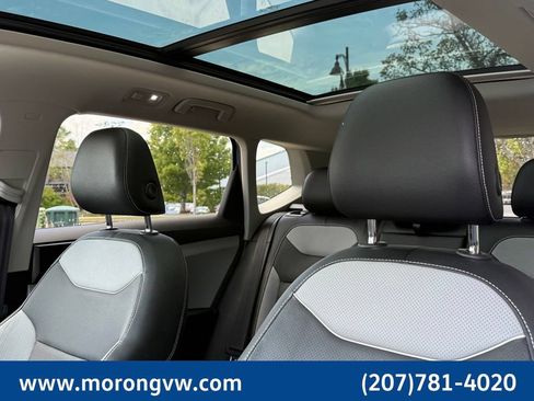 Used 2023 Volkswagen Taos SEL AWD/4WD image 29