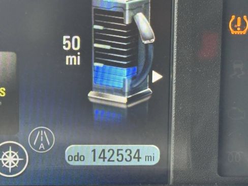 Used 2014 Chevrolet Volt Premium w/ Premium Trim Package FWD image 21