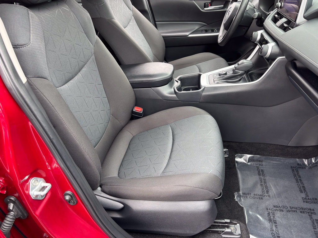 Certified 2025 Toyota RAV4 XLE AWD/4WD image 35