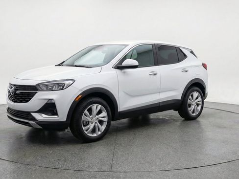 Used 2025 Buick Encore GX Preferred AWD/4WD image 3