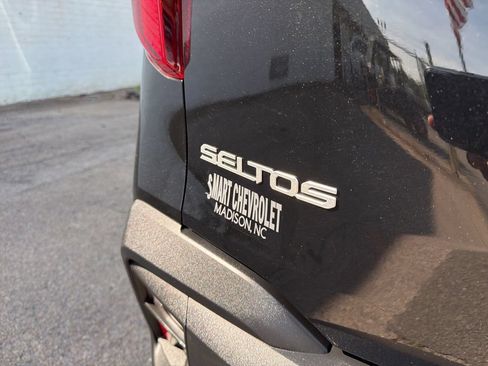 Used 2026 Kia Seltos LX FWD image 15